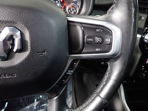 Used 2019 RAM 1500 Big Horn image 30