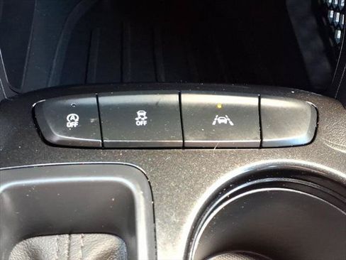 Used 2023 Chevrolet TrailBlazer LS FWD image 24