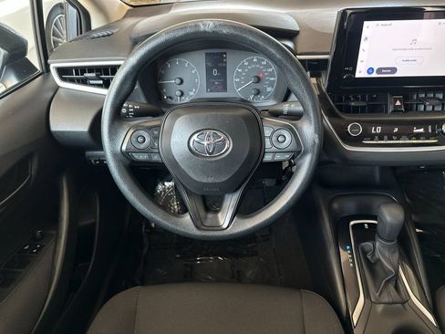 Used 2025 Toyota Corolla LE FWD image 13