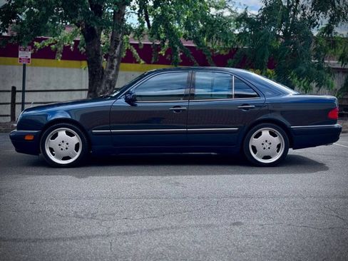 Used 1999 Mercedes-Benz E 55 AMG Sedan image 4