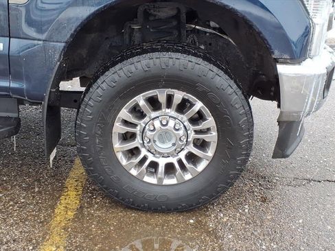 Used 2020 Ford F250 XLT w/ XLT Premium Package image 11