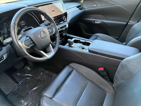 Certified 2025 Lexus RX 450h AWD w/ Convenience Package image 11