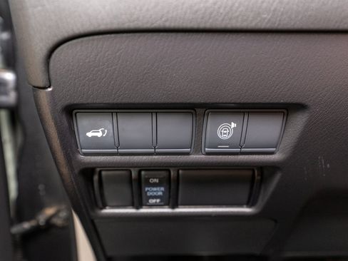 Used 2021 Nissan Armada SL AWD/4WD image 34