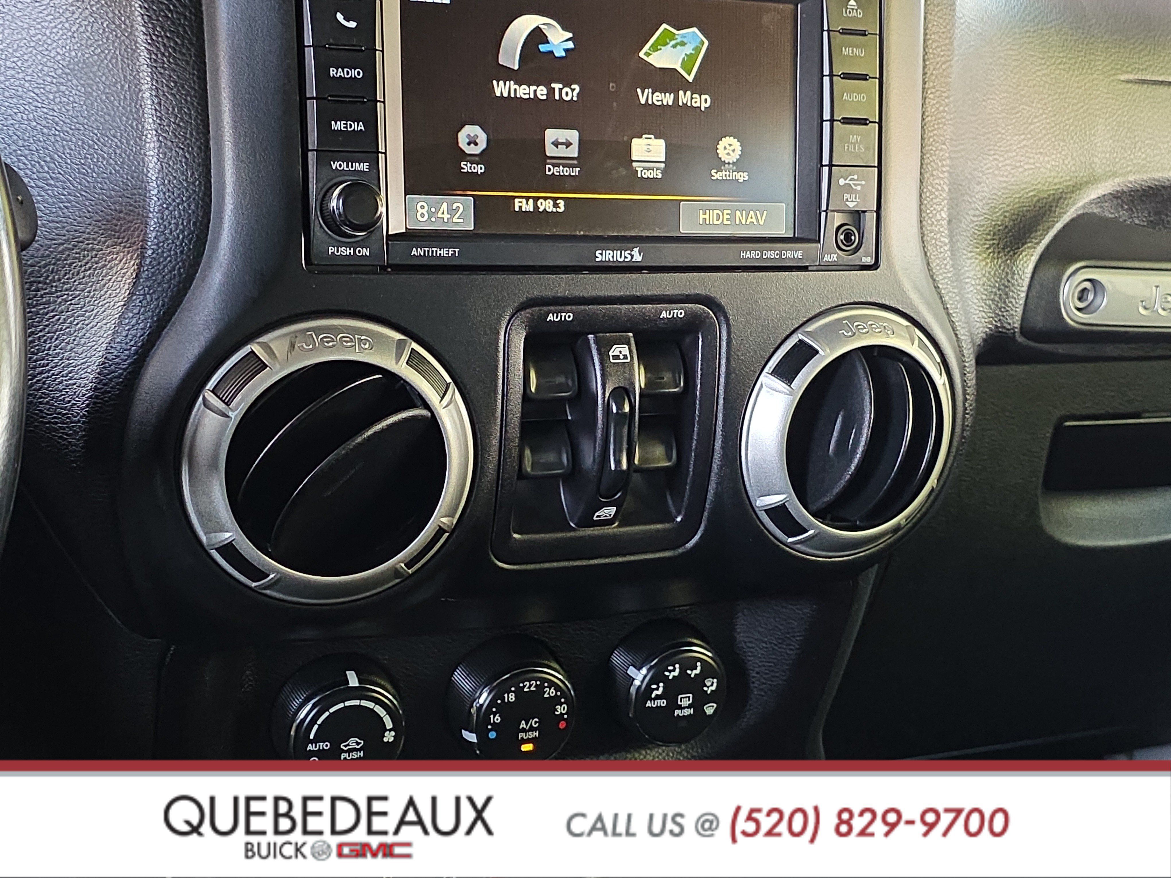 Used 2015 Jeep Wrangler Unlimited Rubicon w/ Dual Top Group AWD/4WD image 18