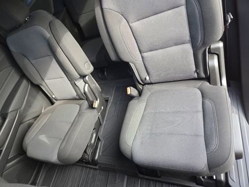 Used 2024 Chevrolet Traverse LT w/ LPO, Floor Liner Package image 26