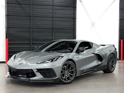 Used 2022 Chevrolet Corvette Stingray Premium Cpe w/ Z51 Performance Package RWD image 1