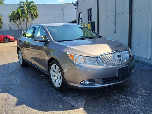 Used 2010 Buick LaCrosse CXL image 3