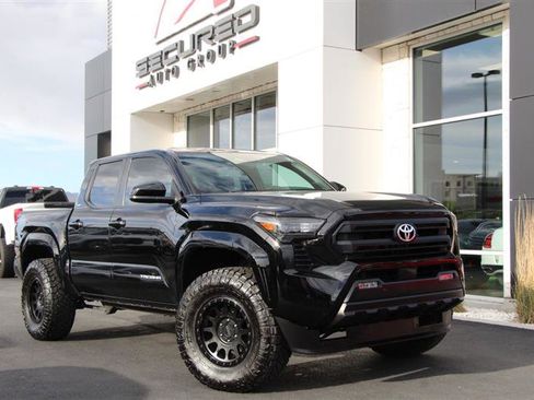Used 2024 Toyota Tacoma SR5 image 1