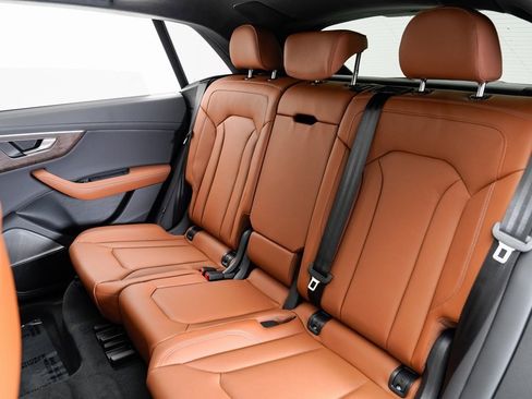 Certified 2025 Audi Q8 Prestige w/ Prestige Package image 31