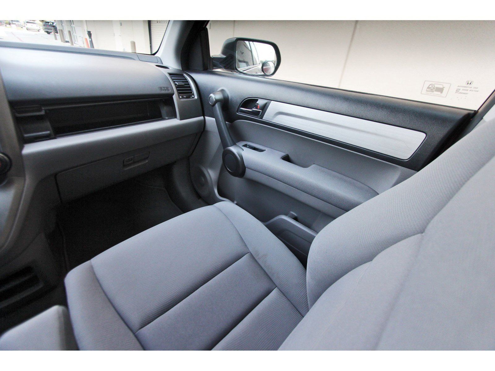 Used 2011 Honda CR-V LX image 12