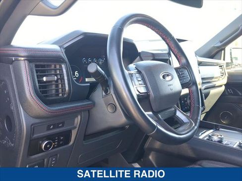 Used 2023 Ford Expedition Limited AWD/4WD image 12