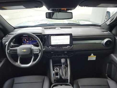 New 2024 Chevrolet Colorado LT w/ LT Convenience Package III image 55