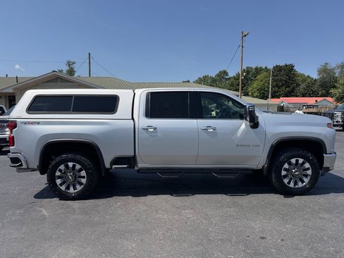 Used 2020 Chevrolet Silverado 2500 LTZ AWD/4WD image 4