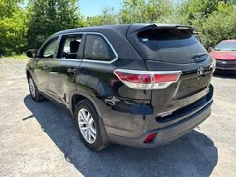 Used 2014 Toyota Highlander LE AWD/4WD image 7