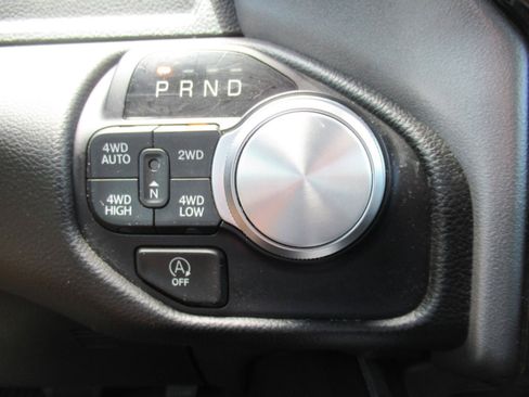 Used 2023 RAM 1500 Laramie AWD/4WD image 28
