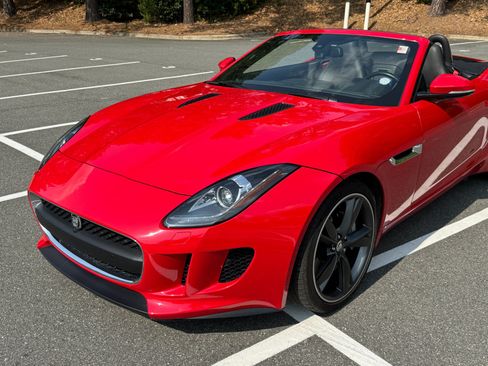 Used 2014 Jaguar F-TYPE Convertible RWD image 18