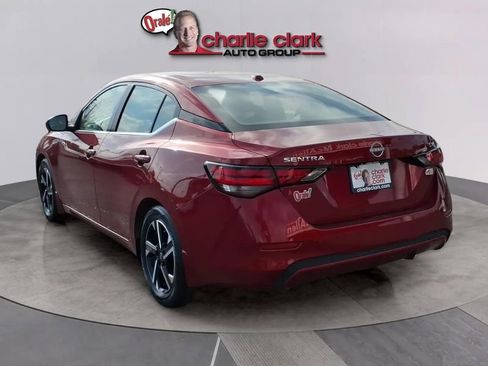 Used 2024 Nissan Sentra SV image 3