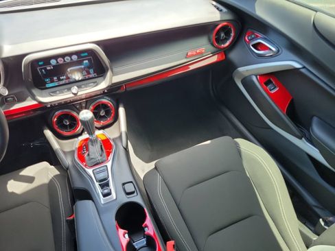 Used 2017 Chevrolet Camaro SS RWD image 20