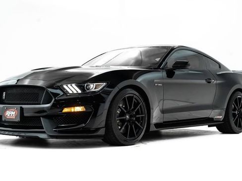 Used 2017 Ford Mustang Shelby GT350 image 8