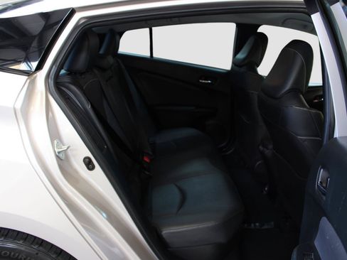 Used 2021 Toyota Prius Prime XLE FWD image 38
