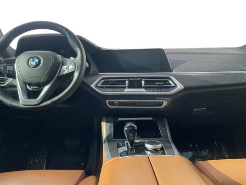 Used 2022 BMW X5 xDrive40i w/ Premium Package image 16