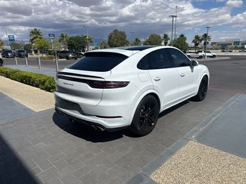 Used 2020 Porsche Cayenne Turbo AWD/4WD image 5