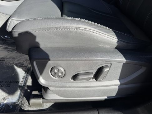 Used 2024 Audi Q5 2.0T Premium Plus w/ Premium Plus Package image 32