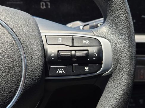 Certified 2025 Kia K5 LXS FWD image 20