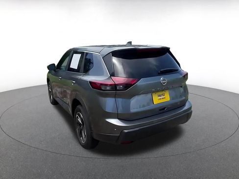 Used 2025 Nissan Rogue SV AWD/4WD image 11