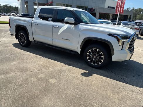New 2026 Toyota Tundra Limited w/ Power Package AWD/4WD image 9