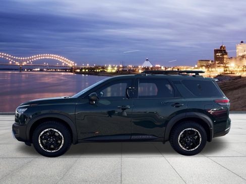 Used 2023 Nissan Pathfinder Rock Creek image 2