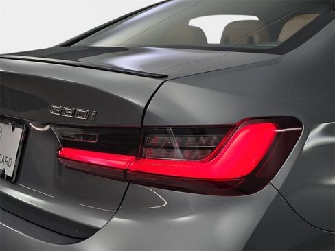 New 2026 BMW 330i xDrive Sedan w/ M Sport Package image 33