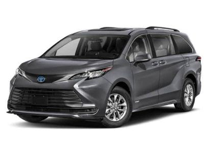 Used 2023 Toyota Sienna LE