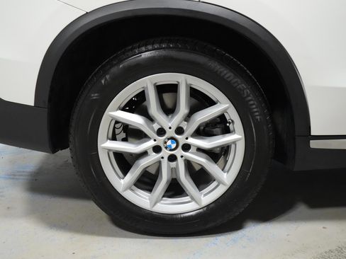 Used 2023 BMW X5 xDrive40i w/ Premium Package AWD/4WD image 36