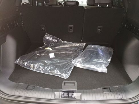 New 2026 Ford Escape SE w/ PHEV Premium Package image 19