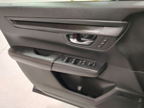 Used 2025 Honda CR-V Sport-L image 9