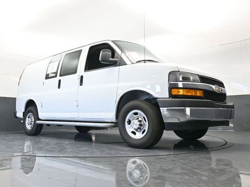 Used 2024 Chevrolet Express 2500 w/ Driver Convenience Package image 54