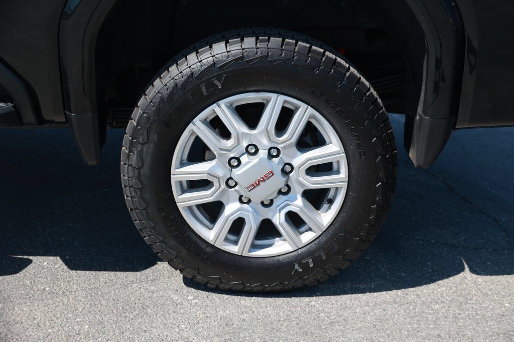 Used 2023 GMC Sierra 2500 SLT w/ Driver Alert Package I AWD/4WD image 14