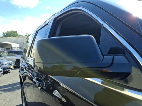 Used 2019 GMC Yukon SLT w/ Open Road Package AWD/4WD image 10