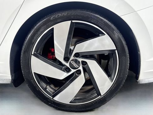 Used 2020 Volkswagen Jetta GLI Autobahn image 36