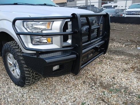 Used 2017 Ford F150 XLT image 11