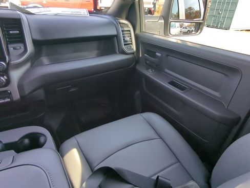 New 2025 RAM 4500 Tradesman image 15