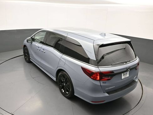 Used 2024 Honda Odyssey Sport image 43