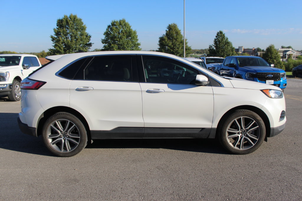 Used 2024 Ford Edge Titanium w/ Equipment Group 301A AWD/4WD image 7