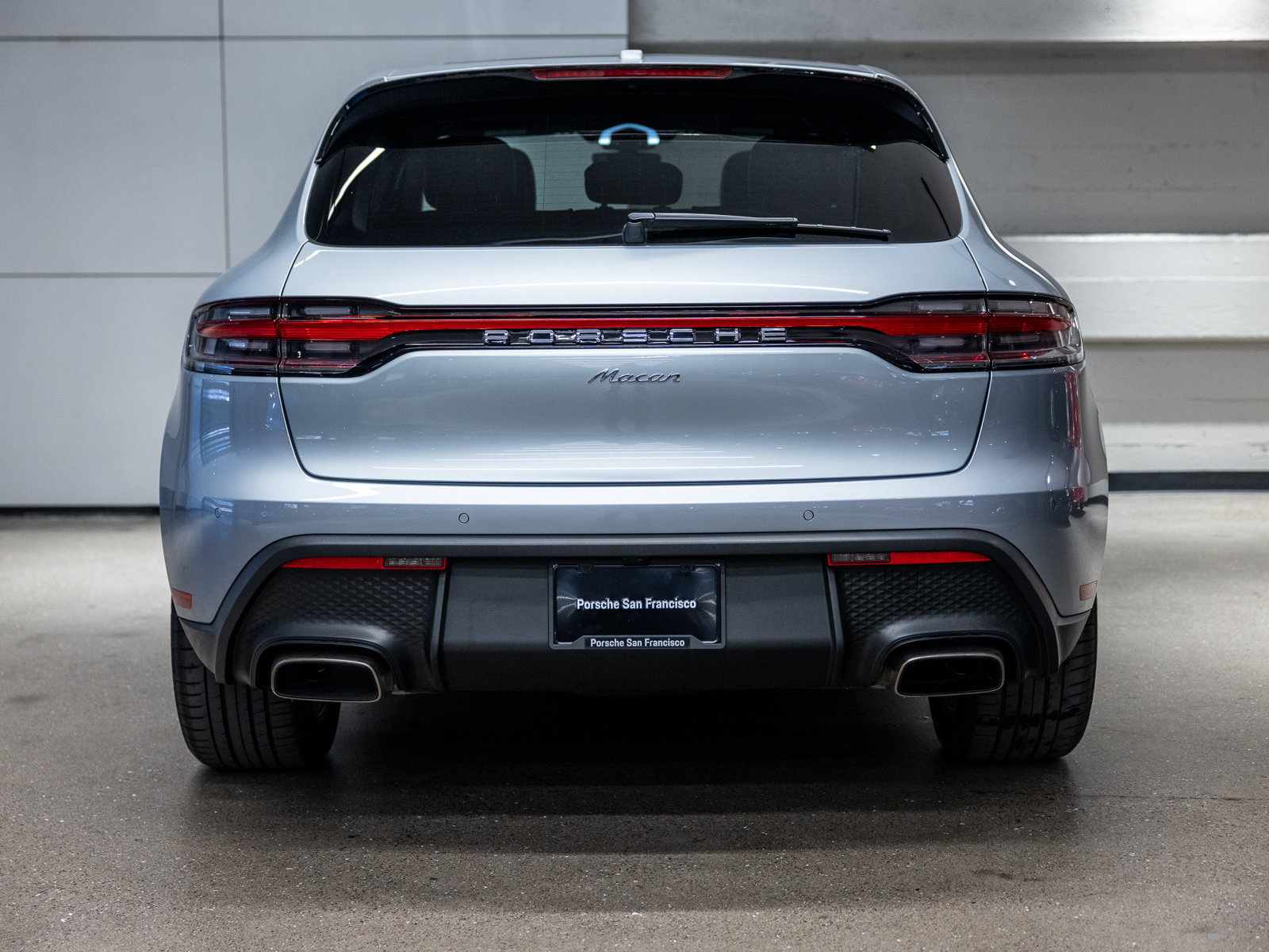 Used 2025 Porsche Macan AWD/4WD image 7