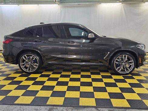 Used 2020 BMW X4 M40i w/ Executive Package image 2