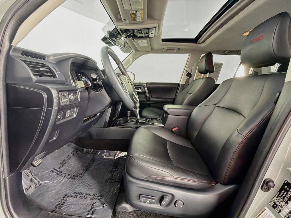 Used 2022 Toyota 4Runner TRD Off-Road Premium AWD/4WD image 12