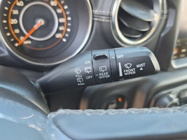 Used 2021 Jeep Wrangler Unlimited Sahara AWD/4WD image 19