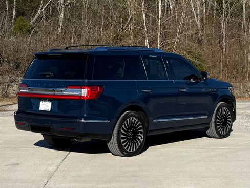 Used 2018 Lincoln Navigator Black Label w/ Cargo Package image 3