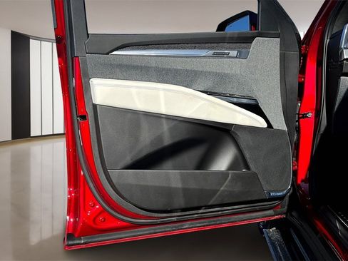 Certified 2025 Cadillac Escalade V image 18